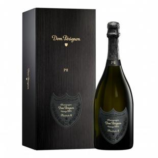 Moet Dom Perignon P2 Gift Box 2004 (750ml) (750ml)